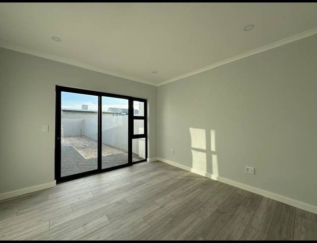 4 BEDROOM HOUSE FOR SALE IN SANDOWN